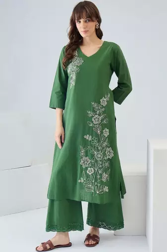 Women Floral Embroidered Regular Thread Work Pure Cotton Kurta with Palazzos