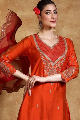 Women Floral Embroidered Kurta with Trousers & Dupatta