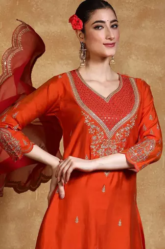 Women Floral Embroidered Kurta with Trousers & Dupatta