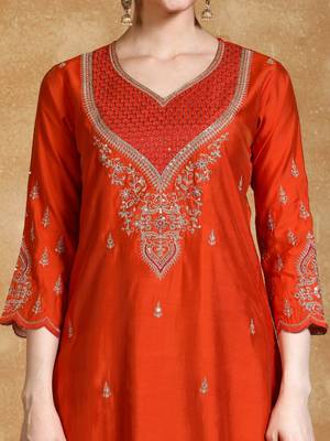 Women Floral Embroidered Kurta with Trousers & Dupatta 3