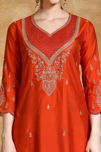 Women Floral Embroidered Kurta with Trousers & Dupatta