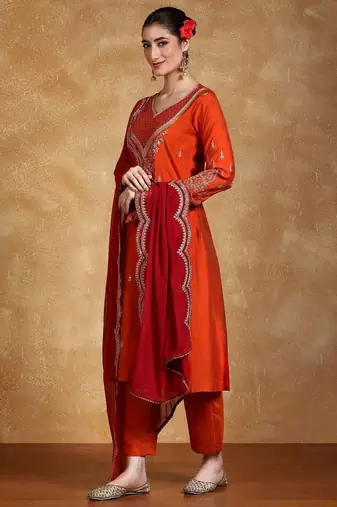 Women Floral Embroidered Kurta with Trousers & Dupatta