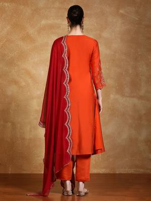 Women Floral Embroidered Kurta with Trousers & Dupatta 5