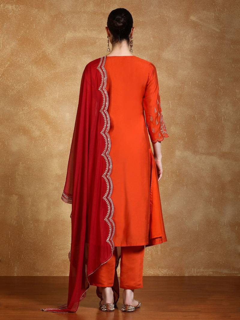 Women Floral Embroidered Kurta with Trousers & Dupatta