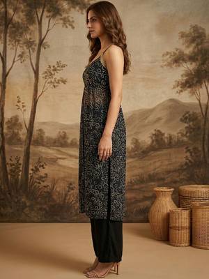 Women Ethnic Motifs Printed Regular Top with Trousers 3