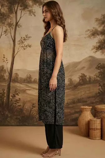 Women Ethnic Motifs Printed Regular Top with Trousers