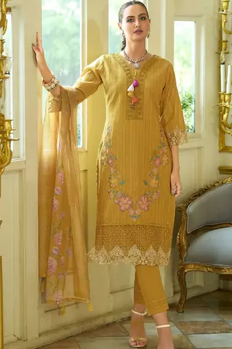 Floral Embroidered V-Neck Thread Work  Cotton Kurta With Trousers And Dupatta