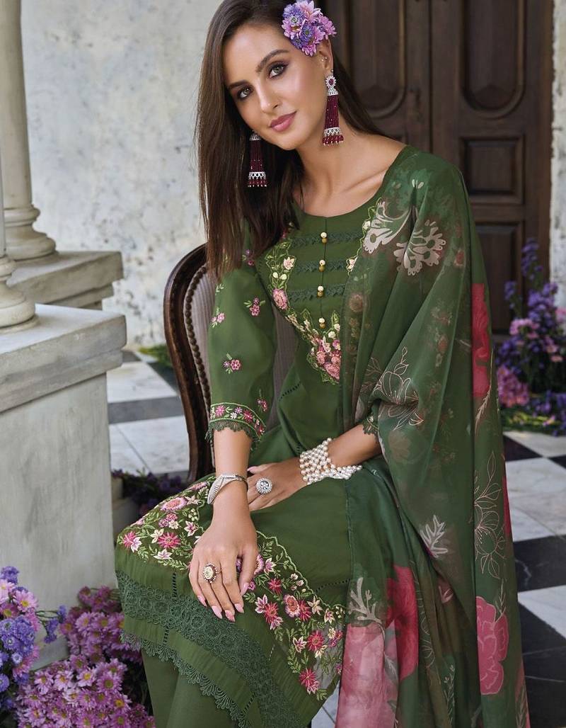 Floral Embroidered Thread Work  Cotton Straight Kurta With Trouser And Dupatta