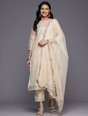 Ethnic Motifs Yoke Design Sequinned Kurta With Trousers & Dupatta 1