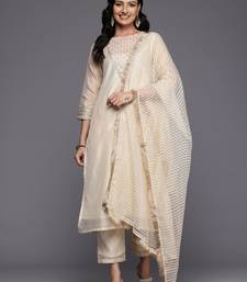 Ethnic Motifs Yoke Design Sequinned Kurta With Trousers & Dupatta