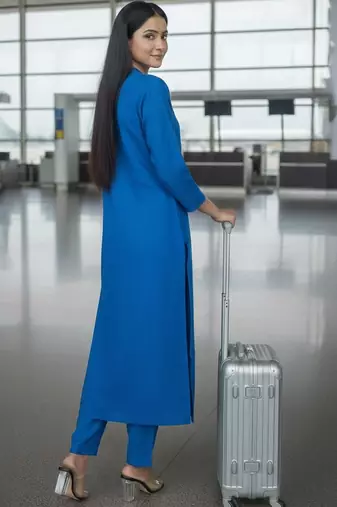 Women Regular Thread Work Kurta with Trousers