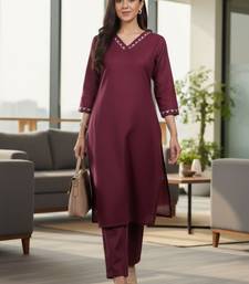 Women Ethnic Motifs Embroidered Regular Thread Work Kurta with Trousers