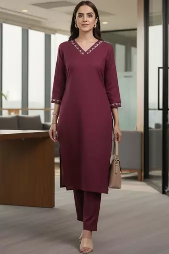 Women Ethnic Motifs Embroidered Regular Thread Work Kurta with Trousers