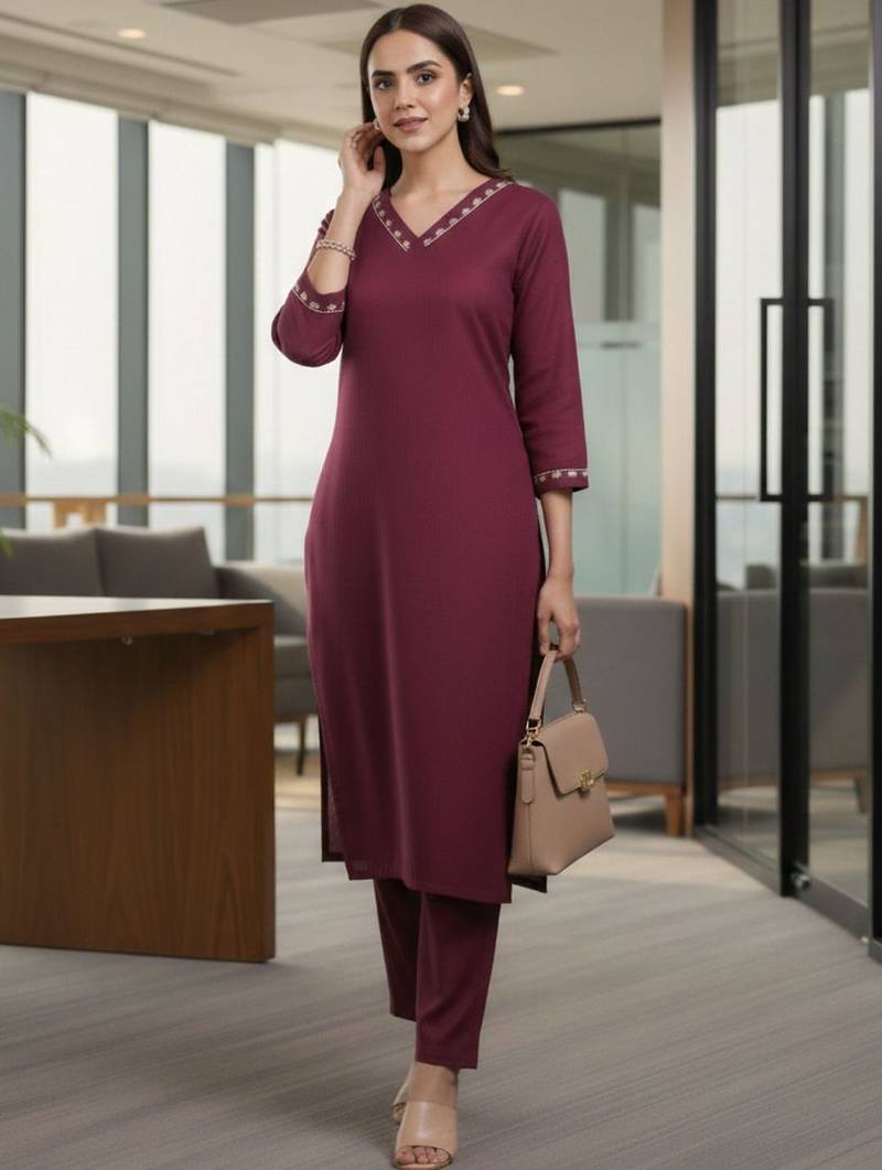 Women Ethnic Motifs Embroidered Regular Thread Work Kurta with Trousers