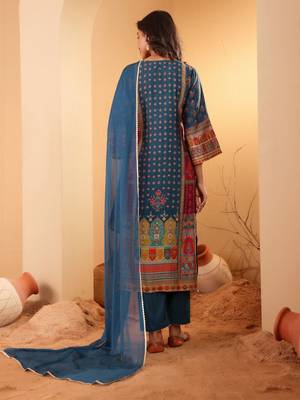 Ethnic Motifs Printed Sequnnied Chanderi Silk Kurta With Trousers And Dupatta 6