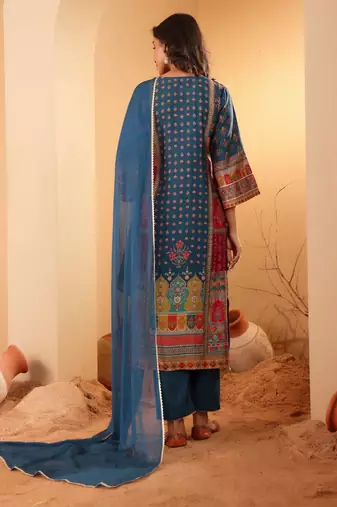 Ethnic Motifs Printed Sequnnied Chanderi Silk Kurta With Trousers And Dupatta