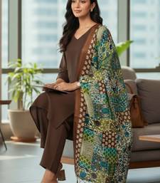 Women Ethnic Motifs Regular Kurta with Trousers & With Dupatta