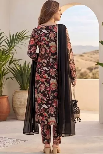 Women Floral Printed Regular Thread Work Pure Cotton Kurta with Trousers & With Dupatta