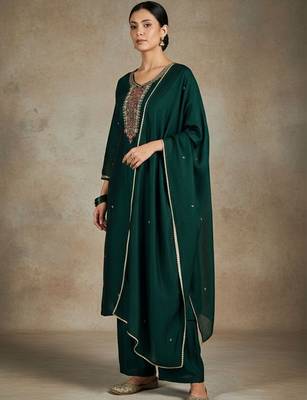 Women Ethnic Motifs Embroidered Regular Thread Work Kurta with Trousers & With Dupatta 4