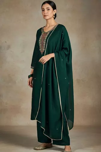 Women Ethnic Motifs Embroidered Regular Thread Work Kurta with Trousers & With Dupatta