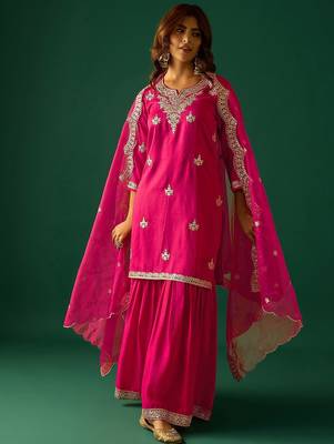 Women Ethnic Motifs Embroidered Kurta with Sharara & Dupatta 1