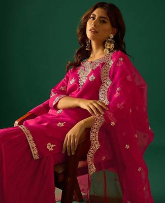Women Ethnic Motifs Embroidered Kurta with Sharara & Dupatta 7