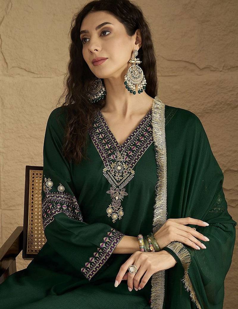 Women Ethnic Motifs Printed Kurta with Trousers & Dupatta