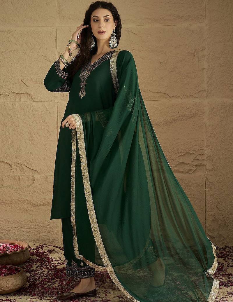 Women Ethnic Motifs Printed Kurta with Trousers & Dupatta