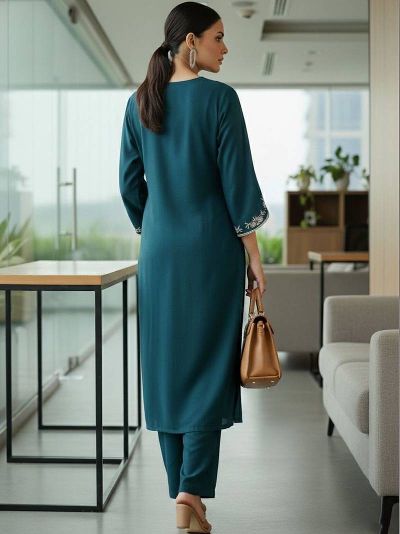 Women Ethnic Motifs Embroidered Regular Thread Work Kurta with Trousers