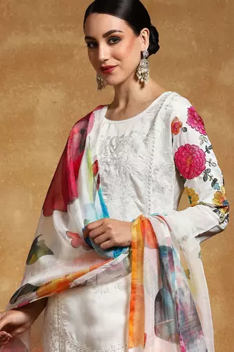 Women Embroidered Regular Thread Work Pure Cotton Kurta with Trousers & Dupatta