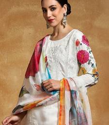 Women Embroidered Regular Thread Work Pure Cotton Kurta with Trousers & Dupatta