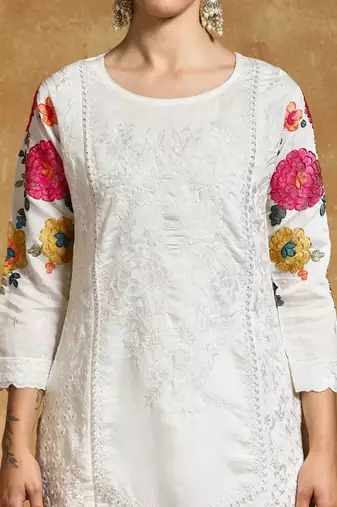 Women Embroidered Regular Thread Work Pure Cotton Kurta with Trousers & Dupatta