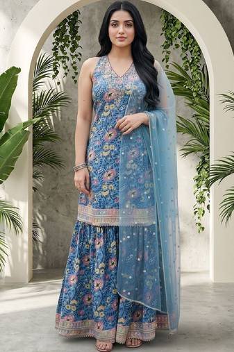 Women Floral Printed Regular Sequinned Kurta with Sharara & With Dupatta
