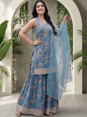 Women Floral Printed Regular Sequinned Kurta with Sharara & With Dupatta 3