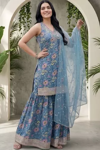Women Floral Printed Regular Sequinned Kurta with Sharara & With Dupatta