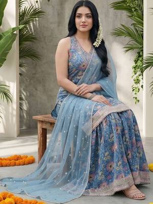 Women Floral Printed Regular Sequinned Kurta with Sharara & With Dupatta 7