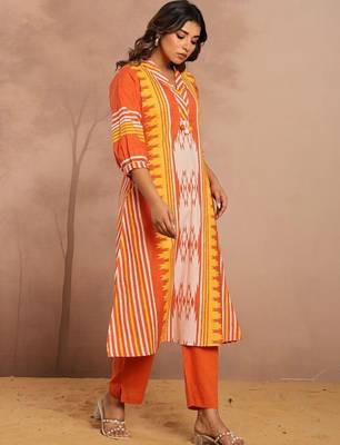 Cotton Geometric Printed Straight Kurta With Tassel Detail 2