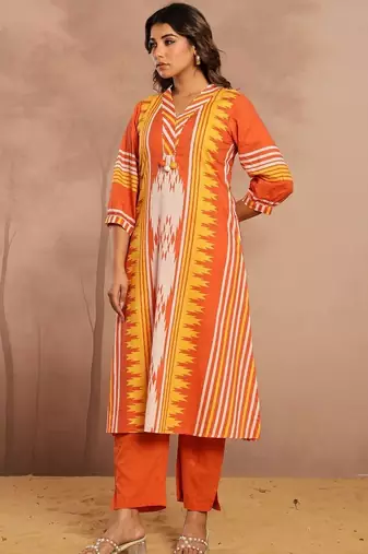 Cotton Geometric Printed Straight Kurta With Tassel Detail