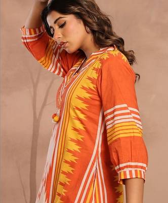 Cotton Geometric Printed Straight Kurta With Tassel Detail 7