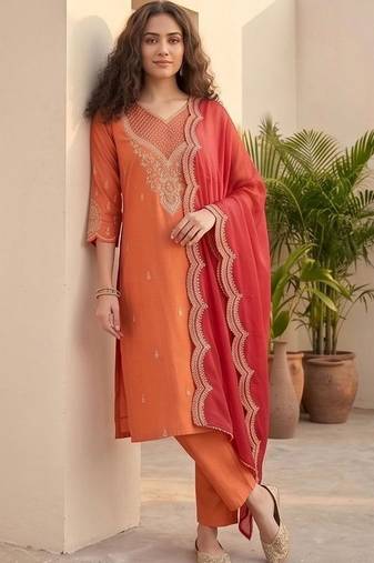 Women Ethnic Motifs Embroidered Regular Thread Work Kurta with Trousers & With Dupatta