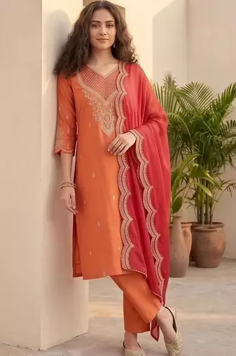 Women Ethnic Motifs Embroidered Regular Thread Work Kurta with Trousers & With Dupatta