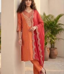 Women Ethnic Motifs Embroidered Regular Thread Work Kurta with Trousers & With Dupatta