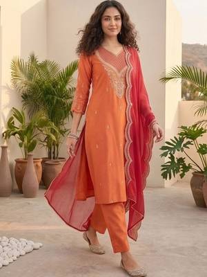 Women Ethnic Motifs Embroidered Regular Thread Work Kurta with Trousers & With Dupatta 4