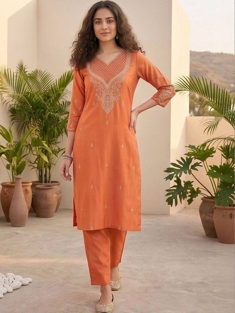 Women Ethnic Motifs Embroidered Regular Thread Work Kurta with Trousers & With Dupatta