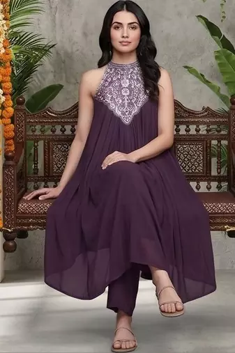 Women Ethnic Motifs Embroidered Pleated Thread Work Silk Georgette Kurta with Trousers