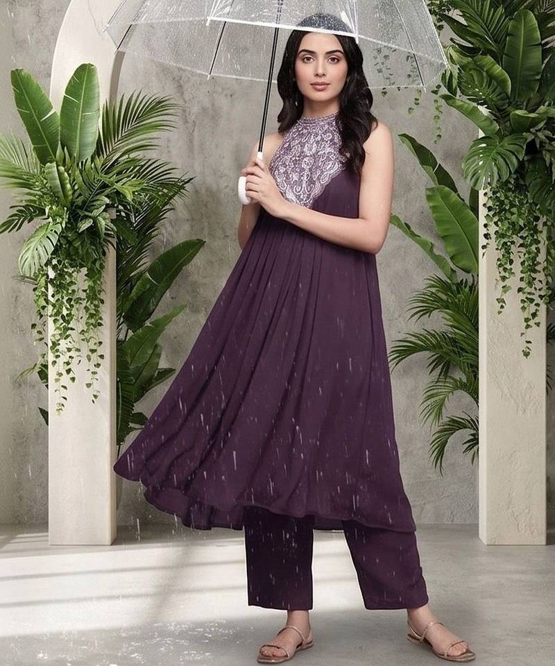 Women Ethnic Motifs Embroidered Pleated Thread Work Silk Georgette Kurta with Trousers