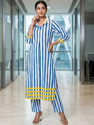 Women Striped Regular Kurta with Trousers 1