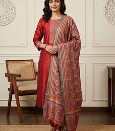 Women Regular Kurta with Trousers & With Dupatta
