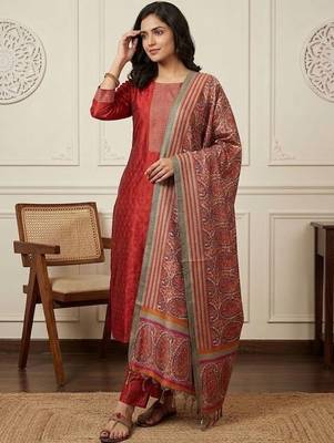 Women Regular Kurta with Trousers & With Dupatta 5