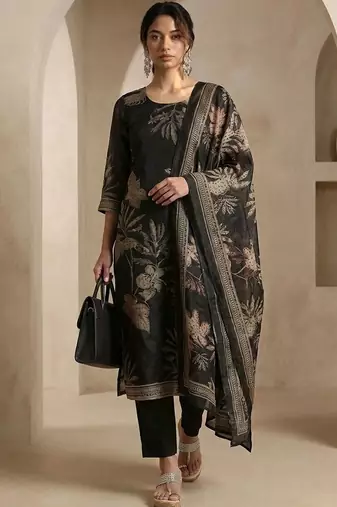 Women Floral Printed Regular Chanderi Silk Kurta with Trousers & With Dupatta